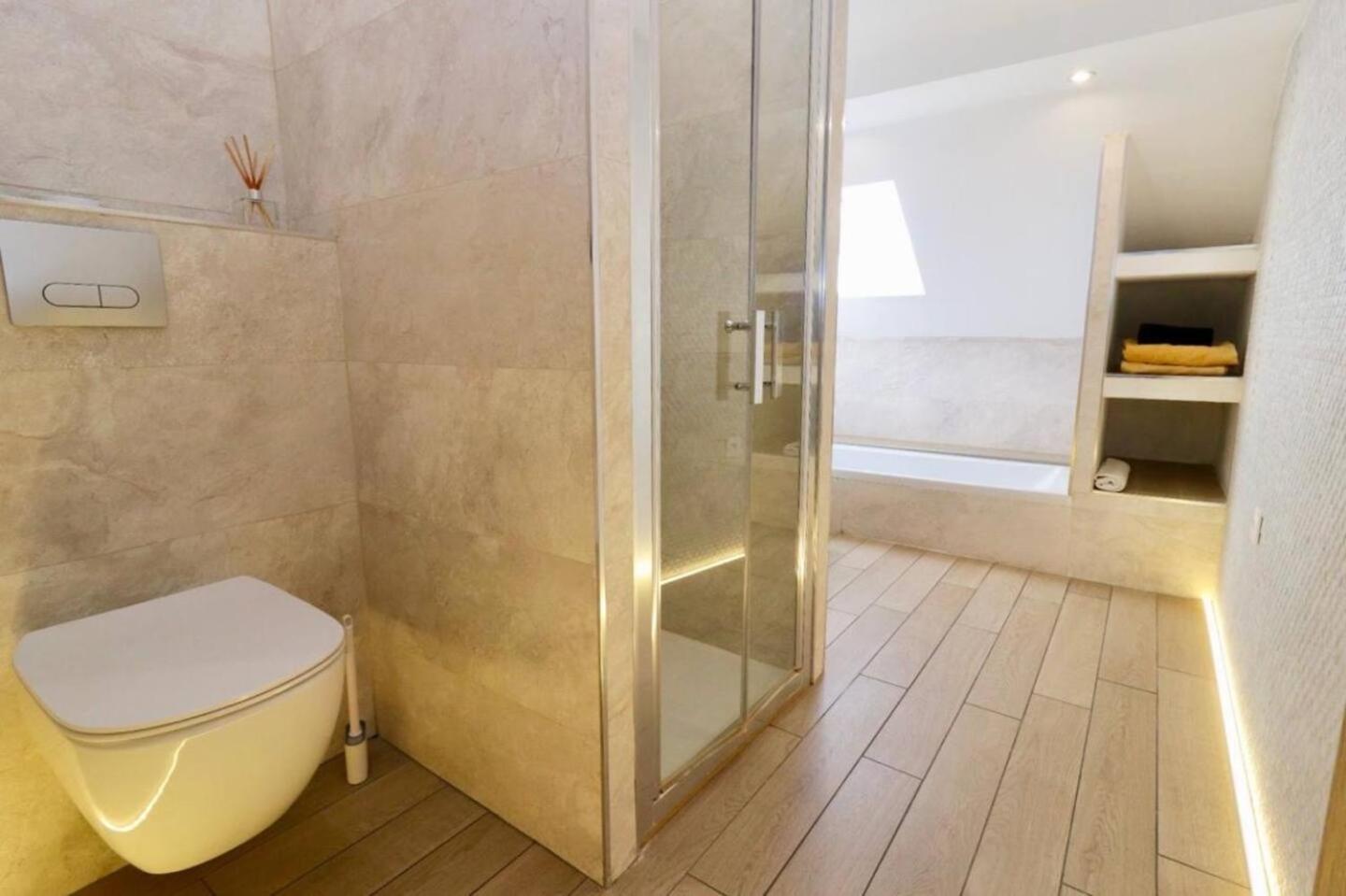 Duplex 120M2 Terrasse Vue Sur Nimes Daire Dış mekan fotoğraf